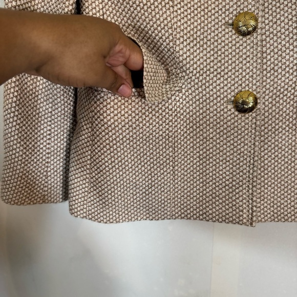 Vintage Betty Reiter Chic Tweed Jacket with Gold Buttons - Picture 4 of 16
